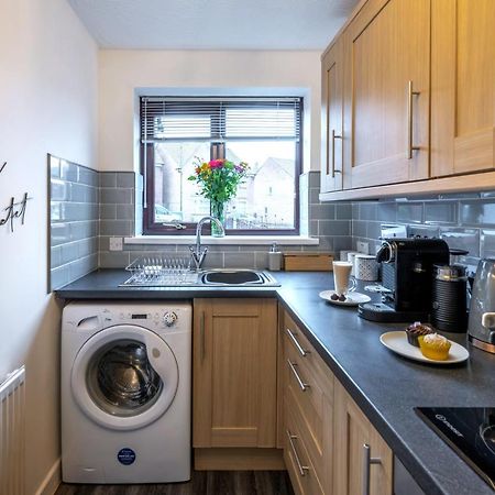 Cradley Heath Yew Tree House Contractor / Family Home Free Netflix Fast Wifi Near Dudley/Birmingham מראה חיצוני תמונה